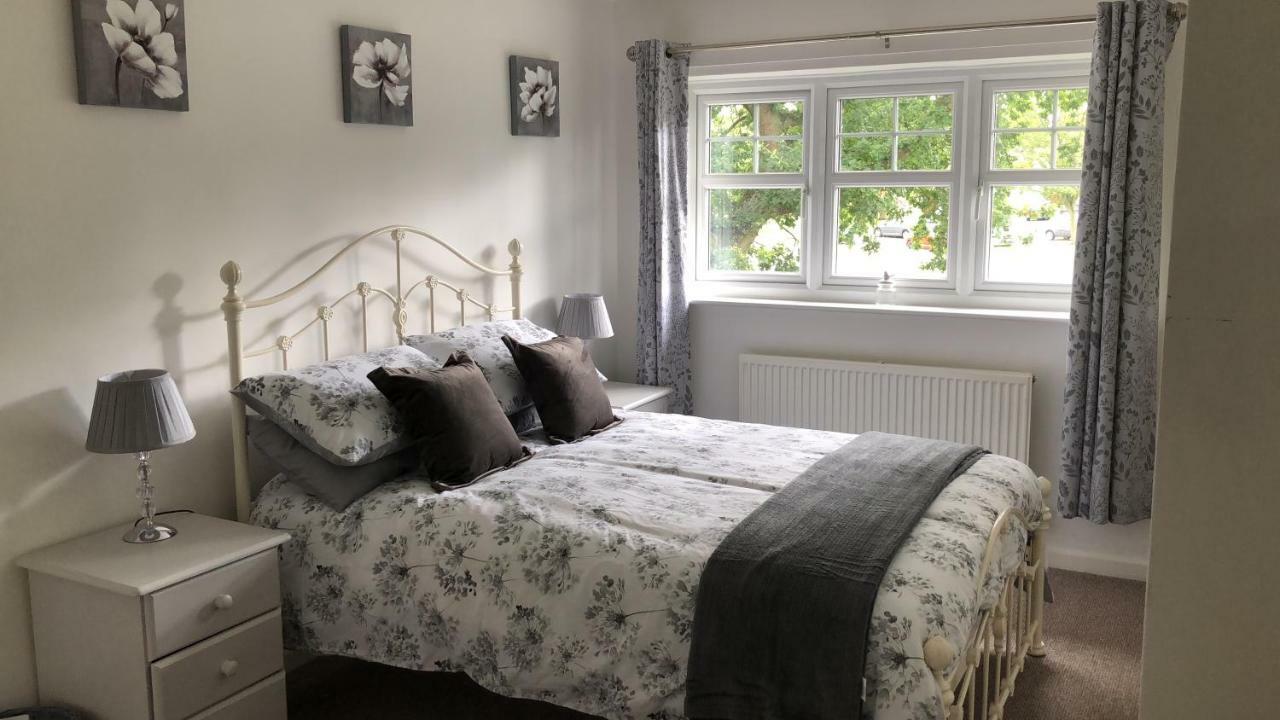 1 Silkin Serviced Accommodation Newton Aycliffe Esterno foto